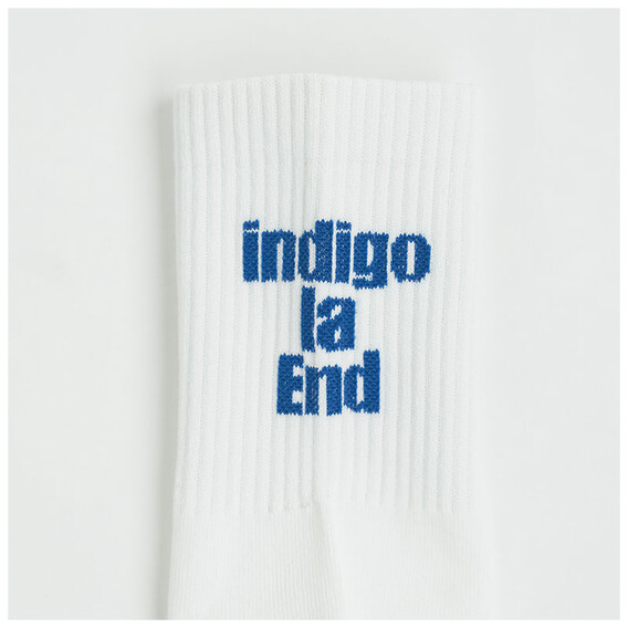 【indigo la End】 ilE ロゴソックス（white×blue）